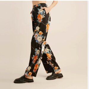 Roark Floral Black Ws Pants in Camellia Print